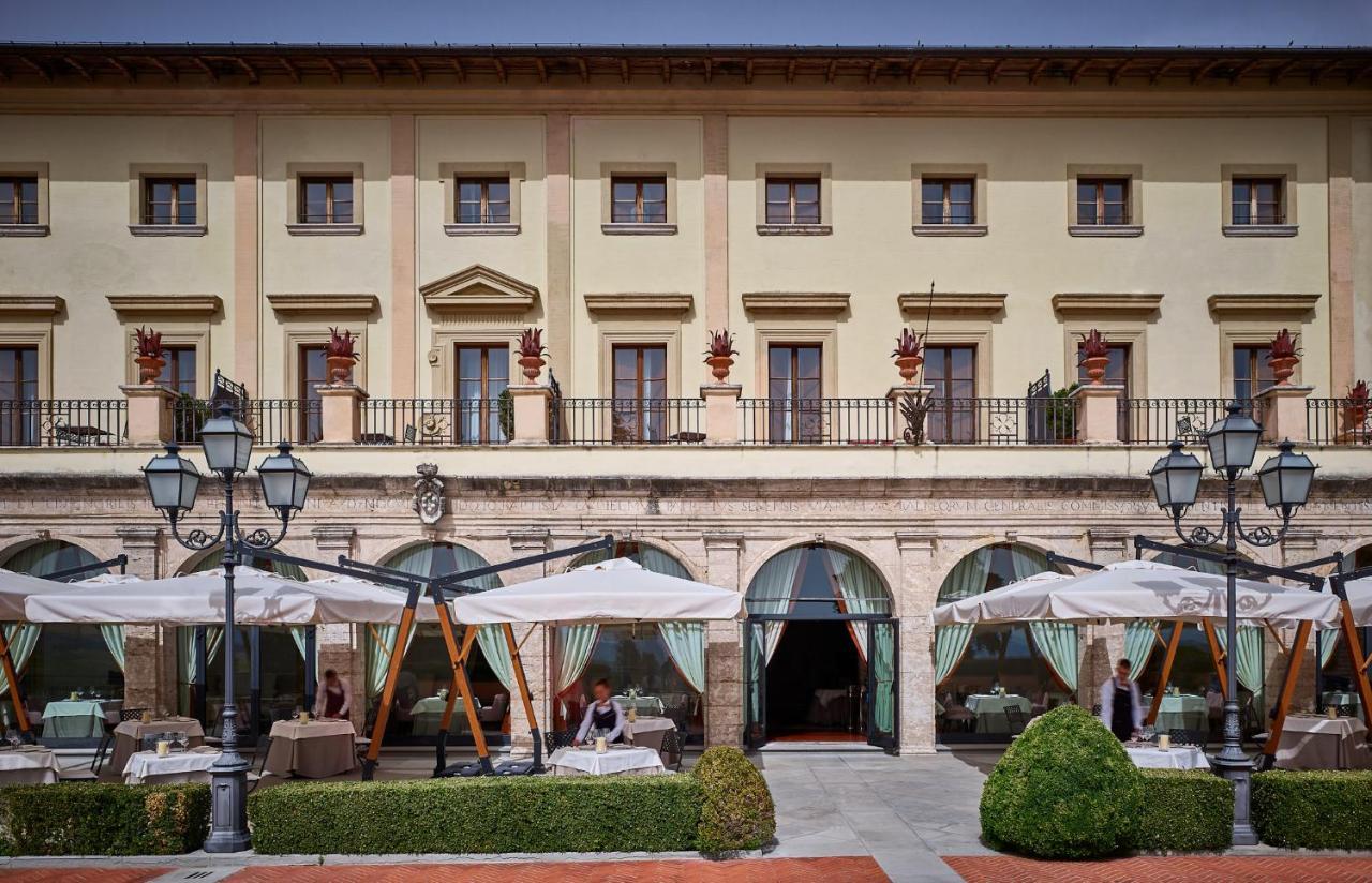 Fonteverde Lifestyle & Thermal Retreat - The Leading Hotels Of The World San Casciano dei Bagni Ngoại thất bức ảnh The hotel's restaurant